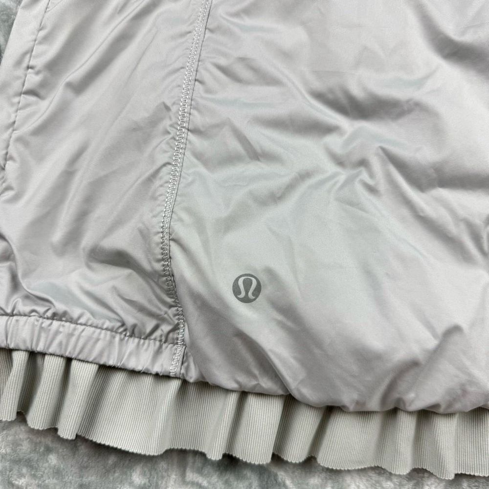 Womens Lululemon Spring Fling Puffy Windbreaker - Picture 5 of 6
